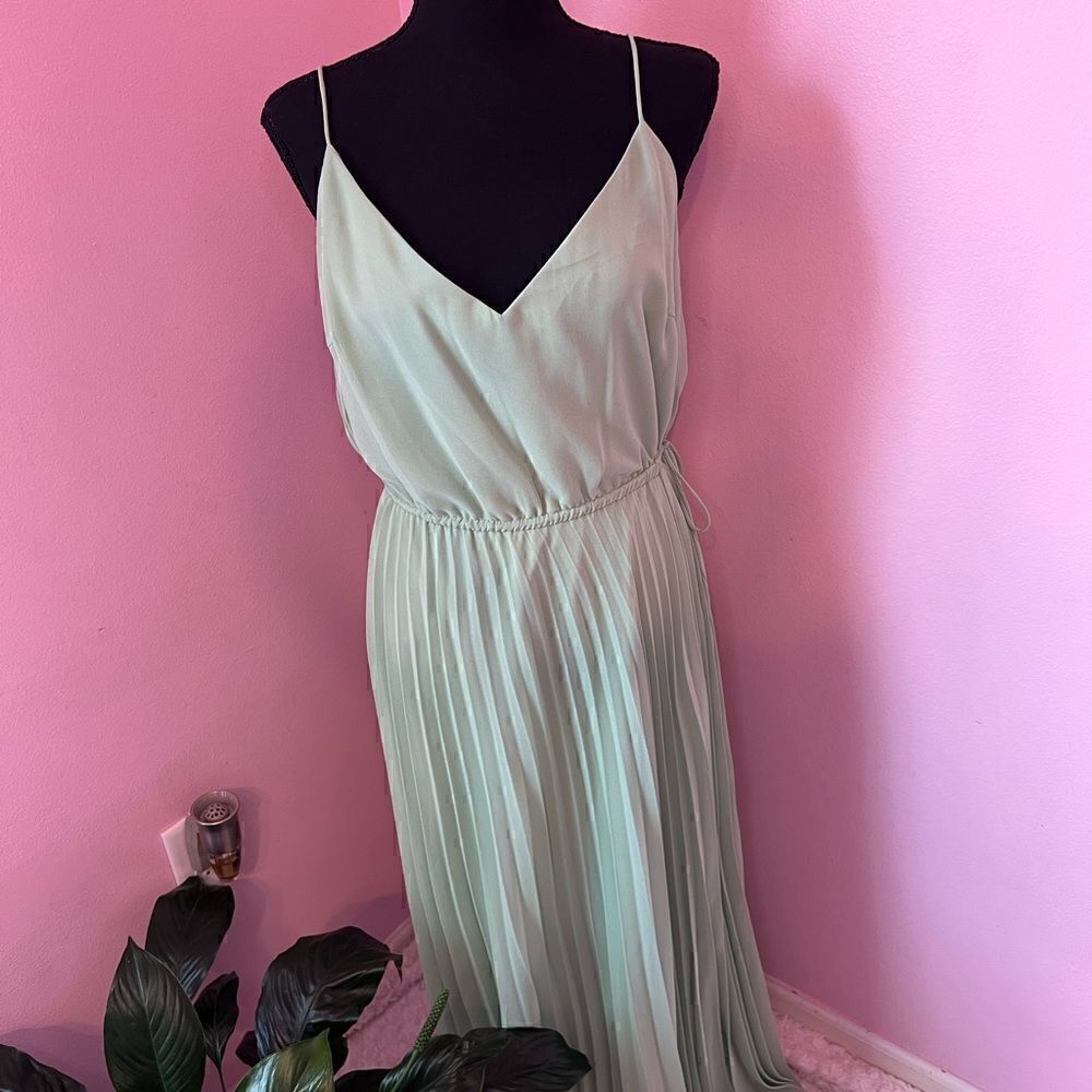ASOS Design Pleated Cami Maxi Dress. NWT Size US 10